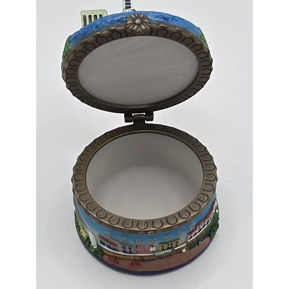 2012 Seattle Great Wheel 3D Decorated Ceramic Blue Trinket Box Felt Bottom